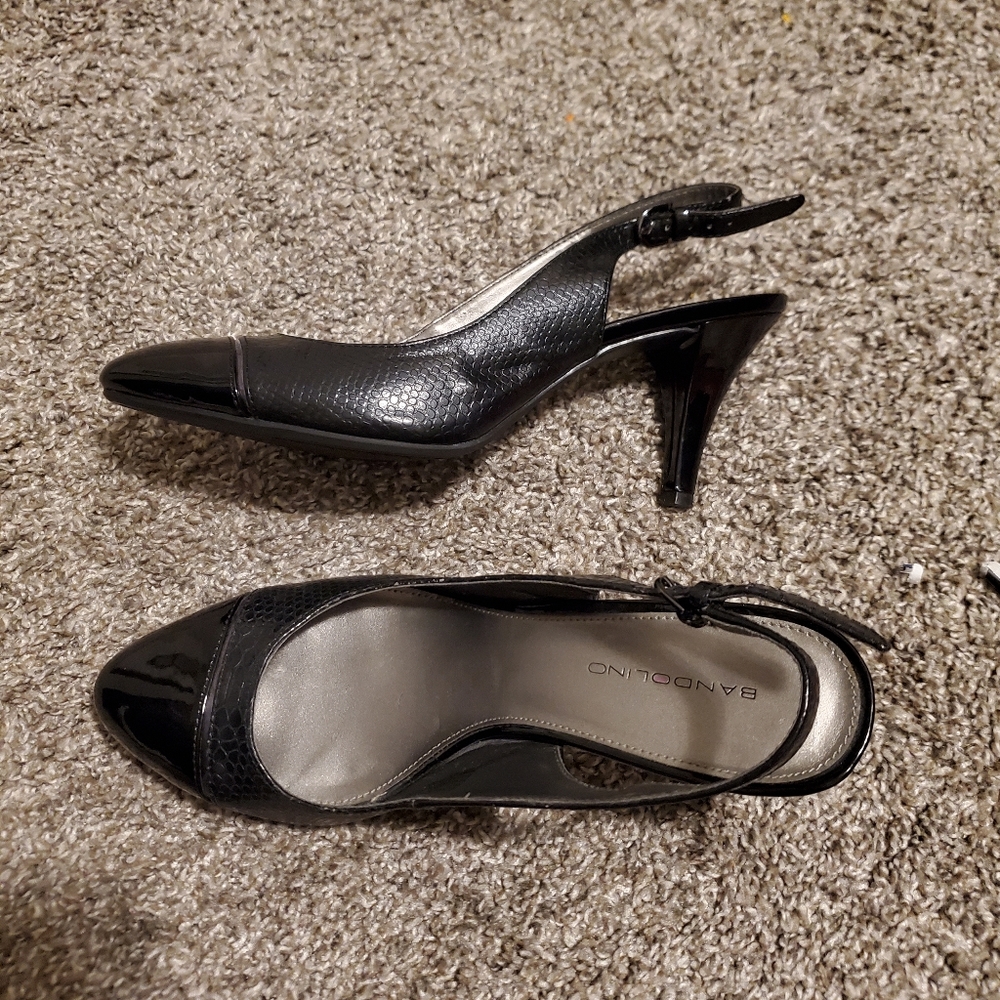 Black wedges size 9